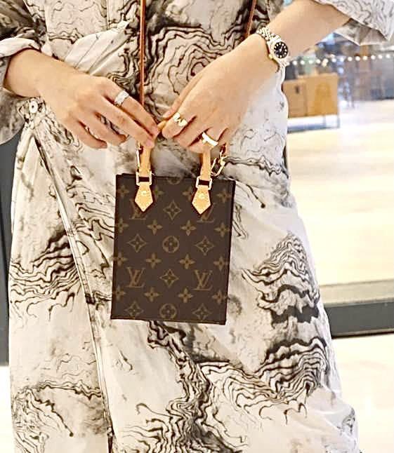 M69442 petit hotsell sac plat