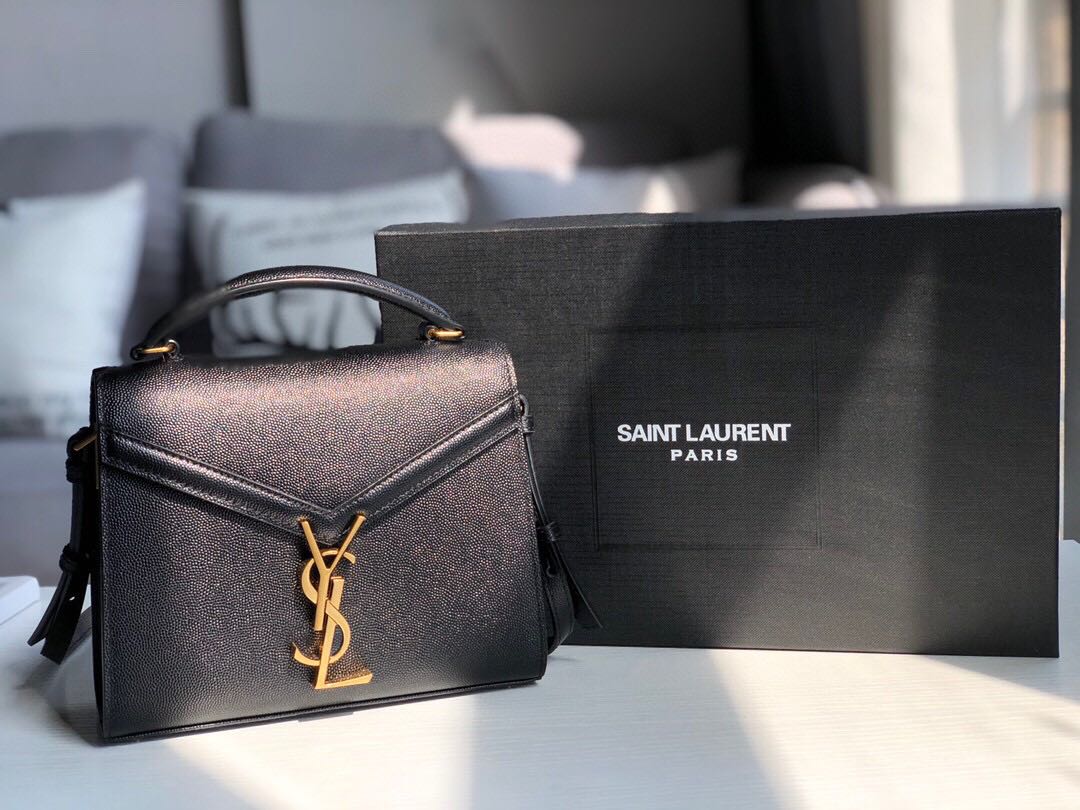 Cassandra saint on sale laurent