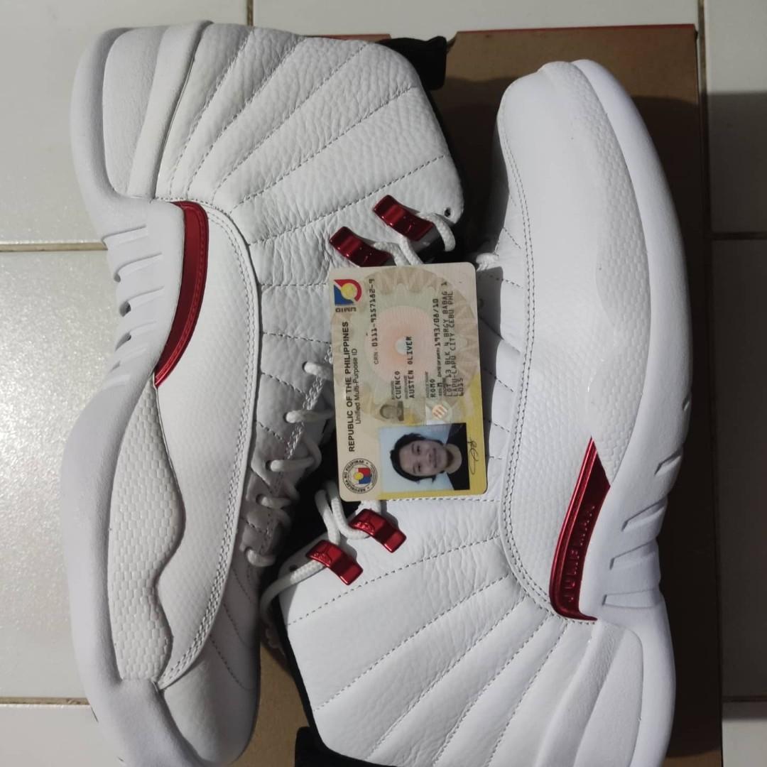 red metallic jordan 12