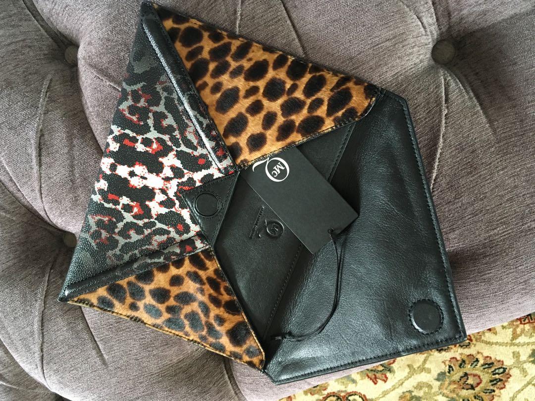 Leopard print envelope best sale clutch