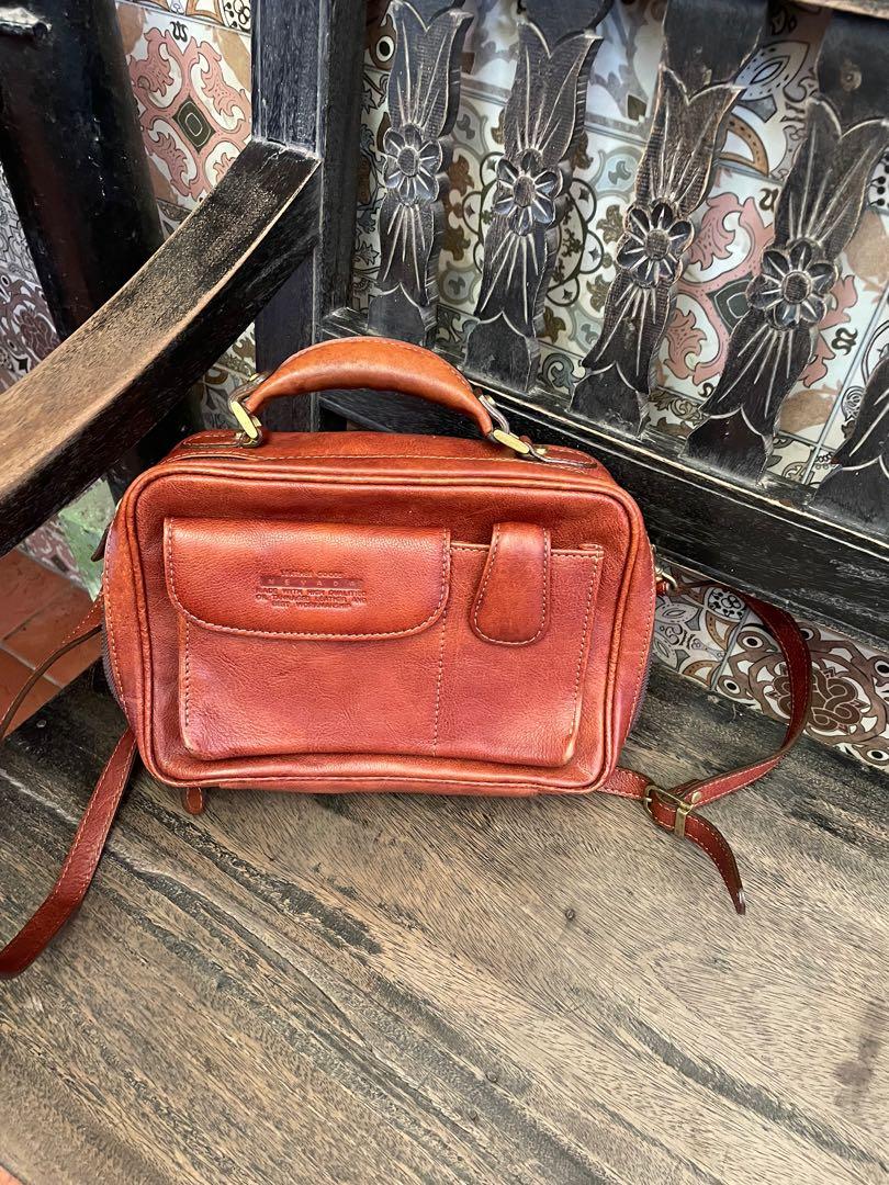 Aoki sling travel Bag Japan Authentic (Category: Luxury Bags & Wallets) located in Muntinlupa City. Submitted by phbudgetluxuryfinds (Listing ID 1110863188, Image 2). Description: Excellent craftmanship Stunning color Perfect for daily errands or traveling Good as new From Japan .