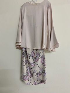 (Category: ) located in . Submitted by famyraaa (Listing ID 1110980806, Image 1). Description: .