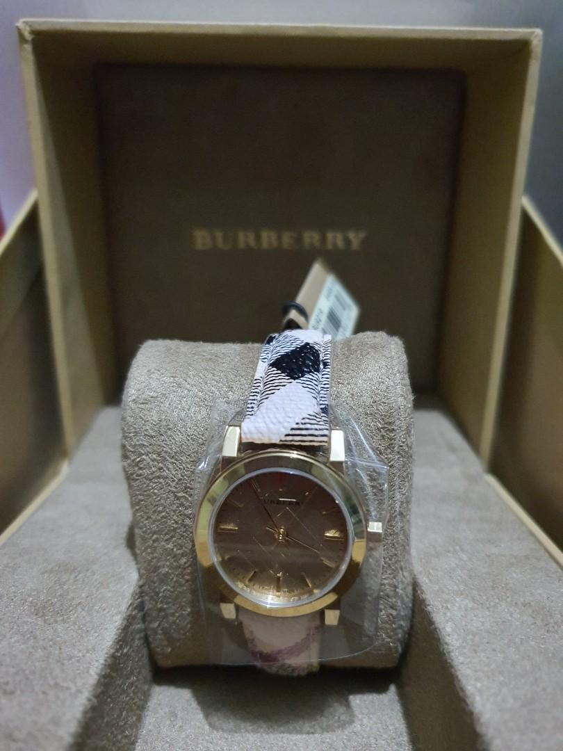Burberry small check cheap strap watch 26mm