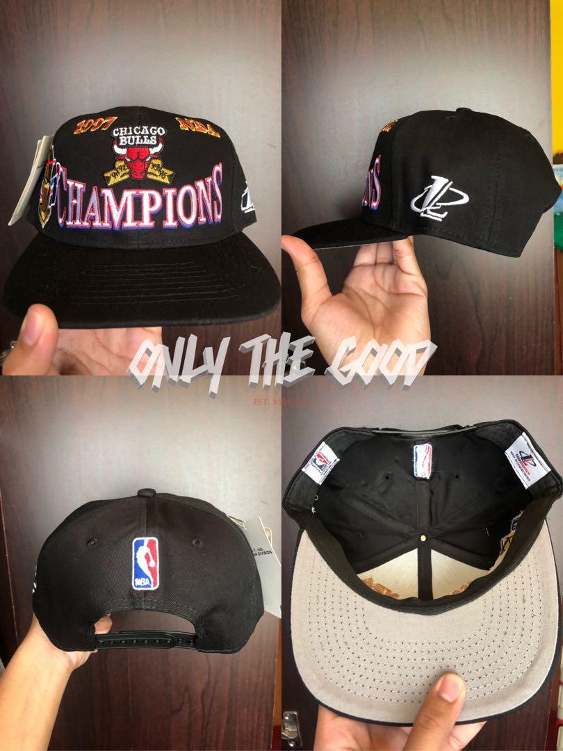 Fake Logo Athletic 1997 NBA Chicago Bulls Champions Snapback Hat