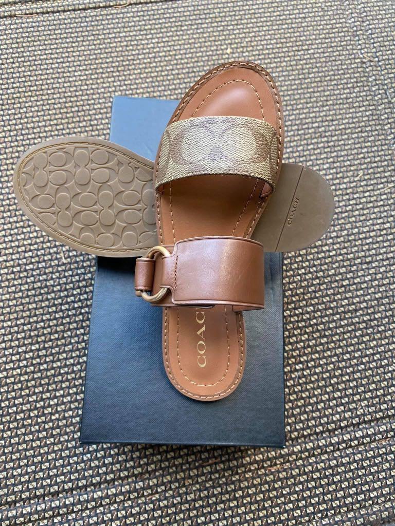 Coach Hallie Sandals Women S Fashion Footwear Flats Sandals On Carousell