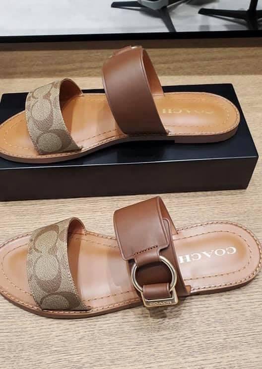Coach Hallie Sandals Women S Fashion Footwear Flats Sandals On Carousell