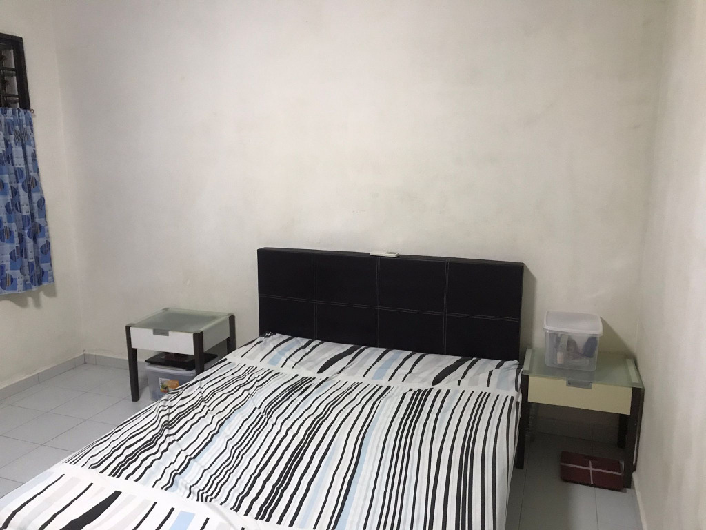 (Category: ) located in . Submitted by simon197 (Listing ID 1110976469, Image 1). Description: .