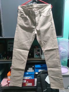 (Category: ) located in . Submitted by john.d0e (Listing ID 1111028144, Image 1). Description: .