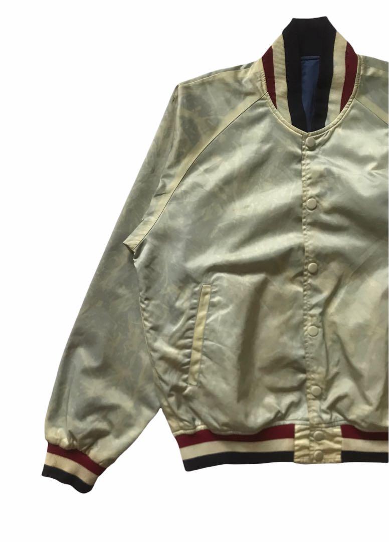 Descente Reversible Bomber Jacket, Men's Fashion, Coats, Jackets and ...