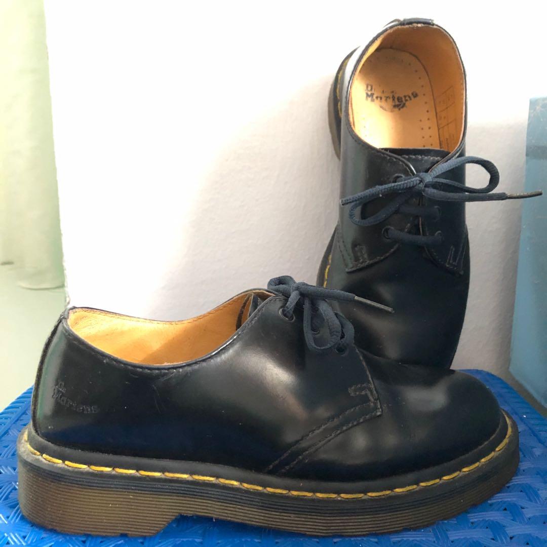 Dr marten pavilion hot sale