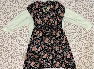 (Category: ) located in . Submitted by baju_preloved_ (Listing ID 1110952992, Image 1). Description: .