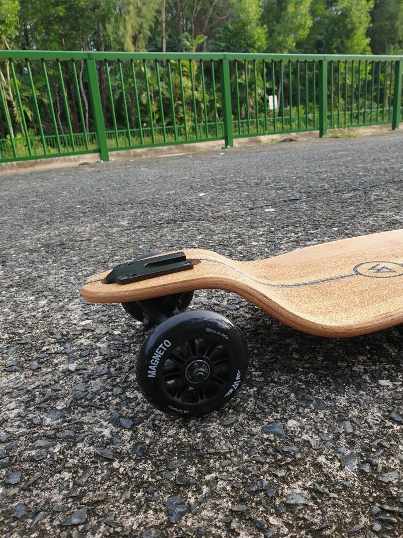 Low Glider Longboard, Double Drop Longboard, Sports Equipment