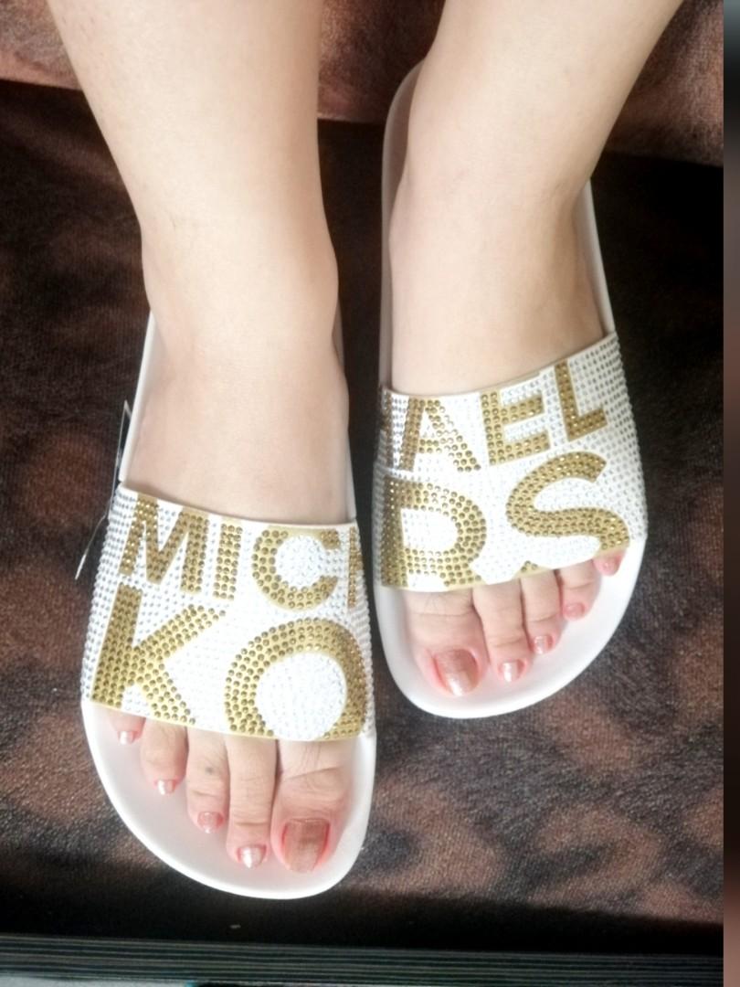 michael kors gilmore slides size 10