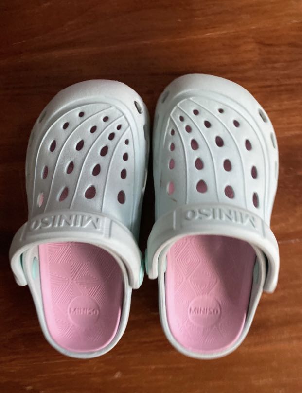 Miniso Crocs Look a Like Sandals, Babies & Kids, Babies & Kids Fashion on  Carousell