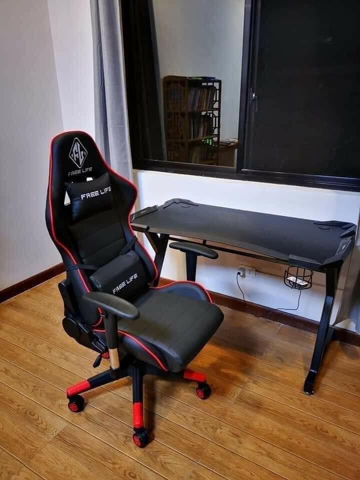 NEW FREELIFE HUGH QUALITY GAMING CHAIR