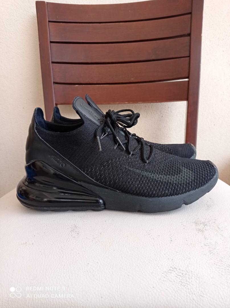 Triple black 270 discount flyknit