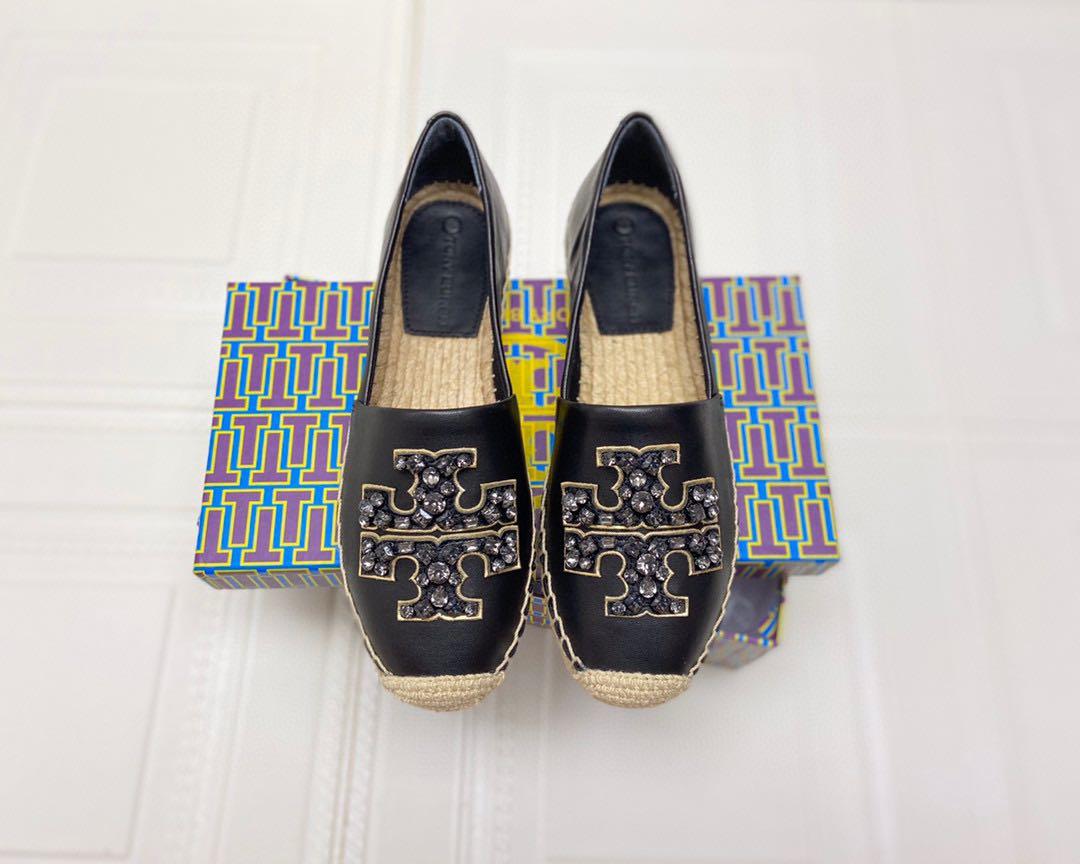 Original Tory Burch crystal shoes with stone, Women's Fashion, Footwear,  Flats on Carousell