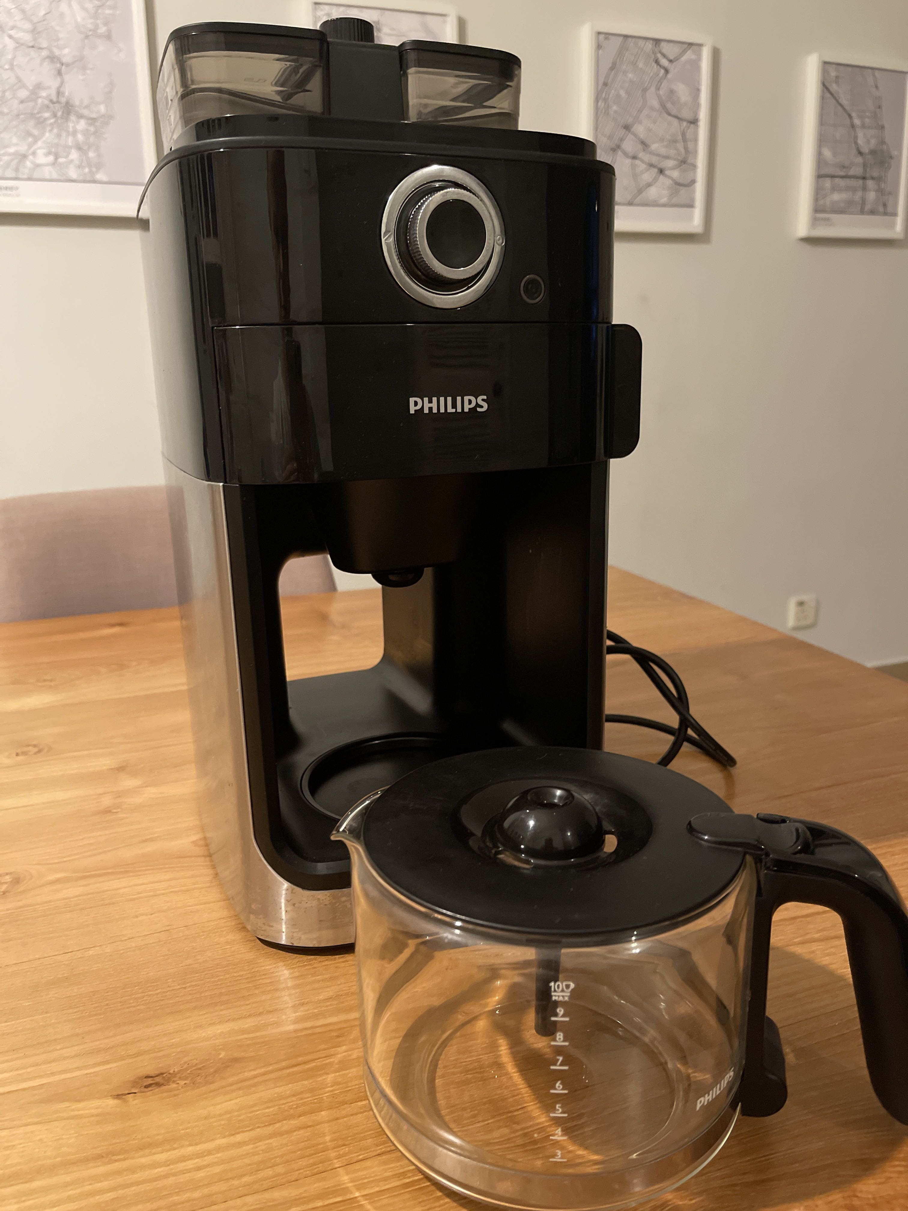 tofu Socialistisch Ziekte Philips Grind and Brew coffee machine, TV & Home Appliances, Other Home  Appliances on Carousell