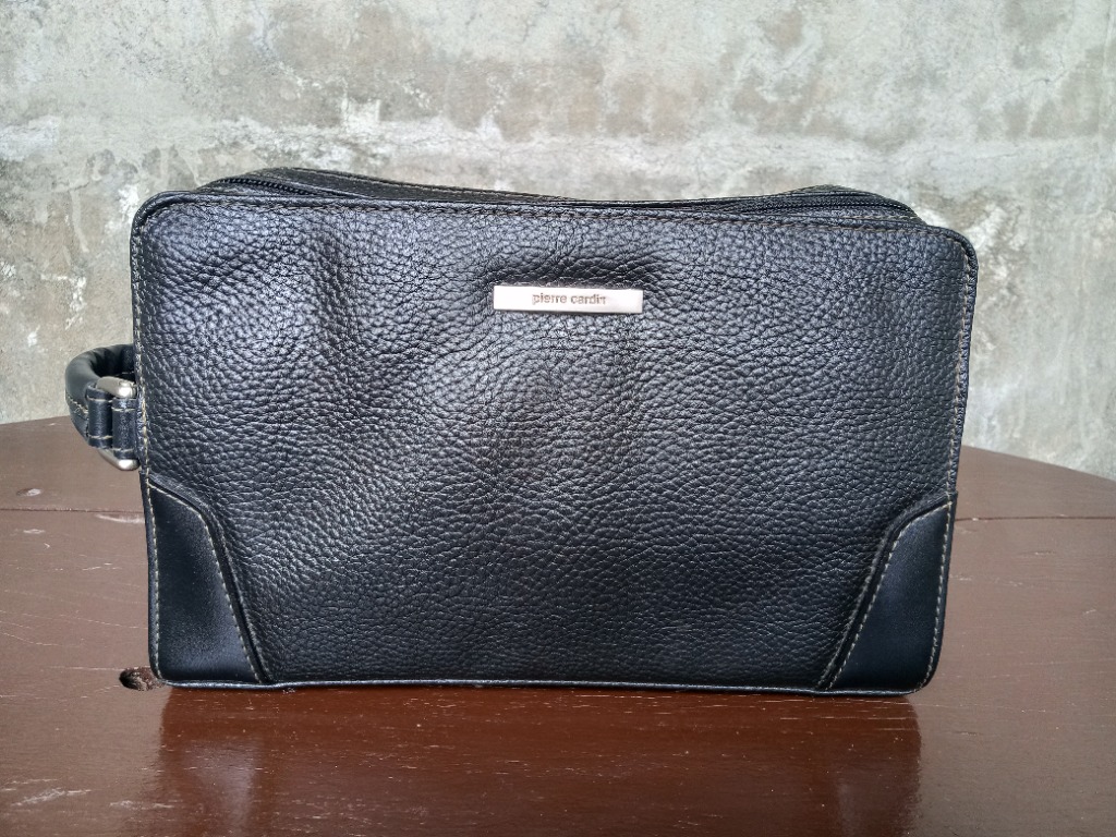 PIERRE CARDIN CLUTCH