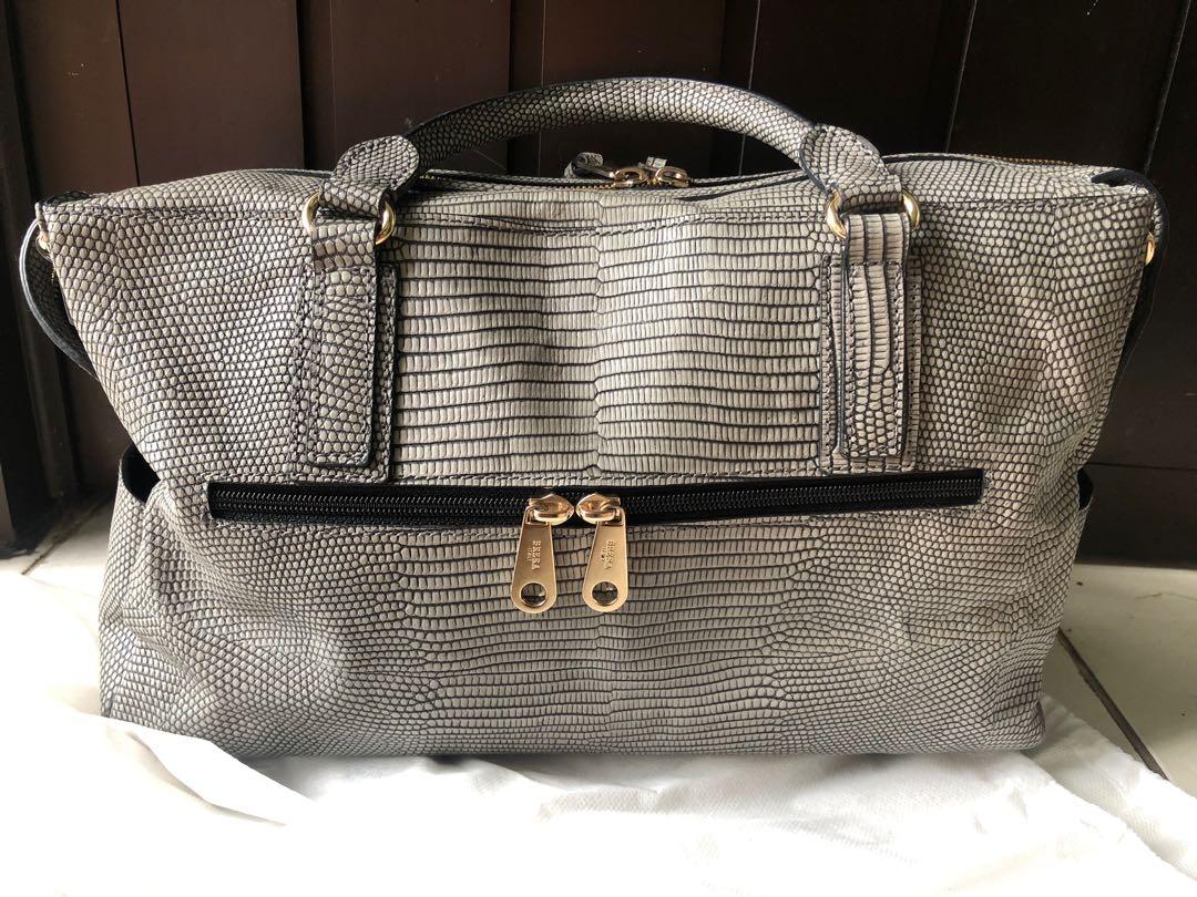 56 Preloved Brera Tricolor Two Way Shoulder Crossbody Sling Bag (Guaranteed  Authentic)