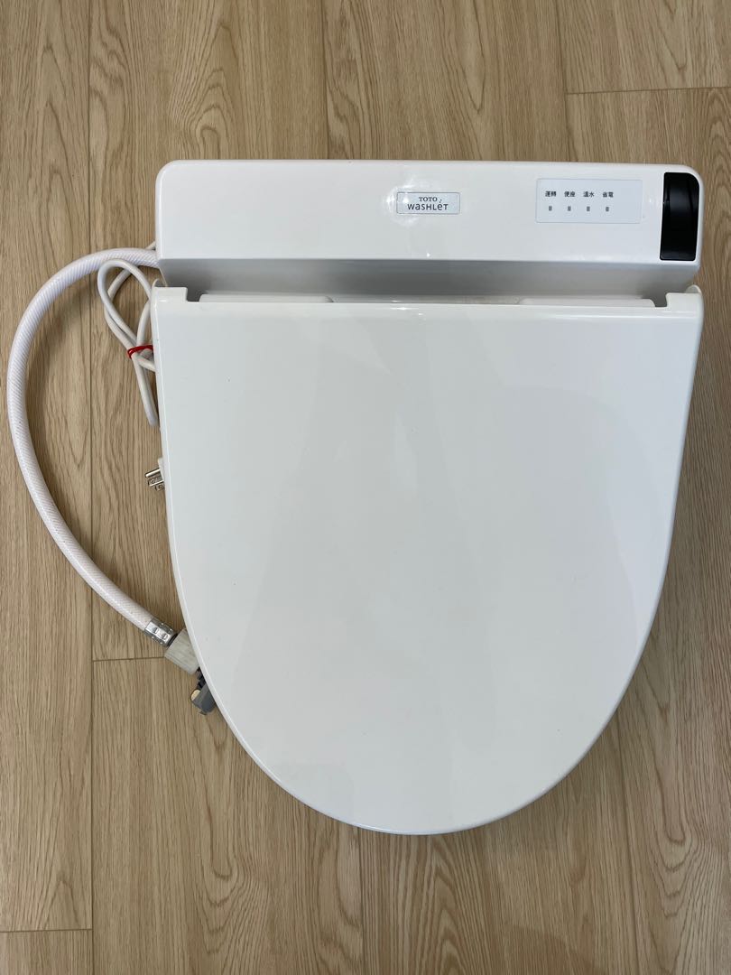 Toto 免治馬桶座tcf 6530tr 6531tr 電視及其他電器 轉換器及插頭在旋轉拍賣