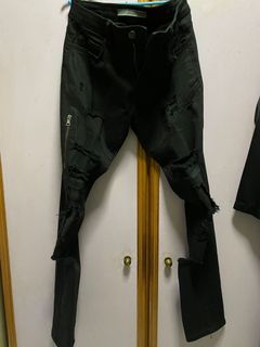 (Category: ) located in . Submitted by thrifting_ave (Listing ID 1110866545, Image 1). Description: .
