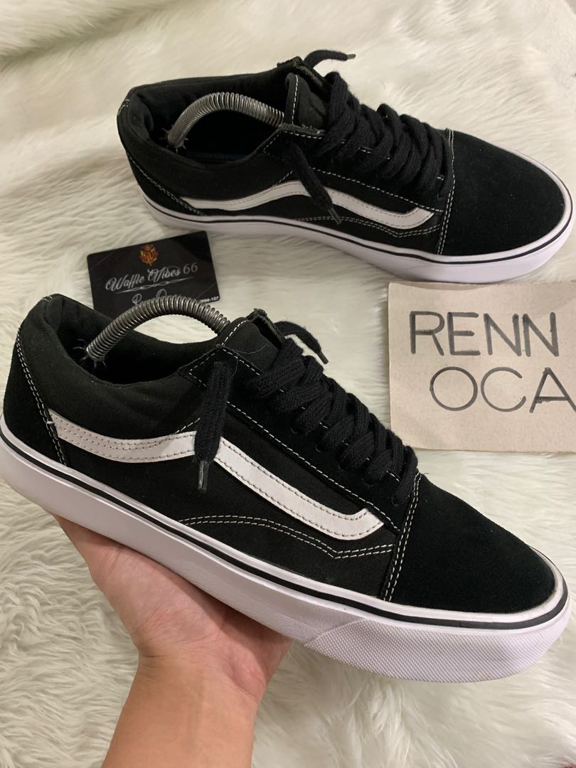 Vans old cheap skool black shoelace