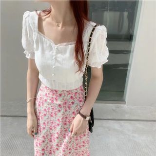 (Category: ) located in . Submitted by Yin_Closet (Listing ID 1110988742, Image 1). Description: .