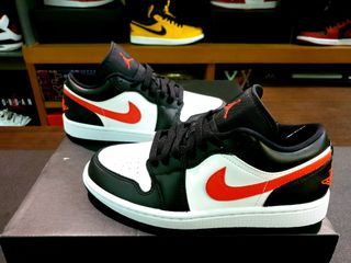 (Category: ) located in . Submitted by off.sole (Listing ID 1092593946, Image 1). Description: .