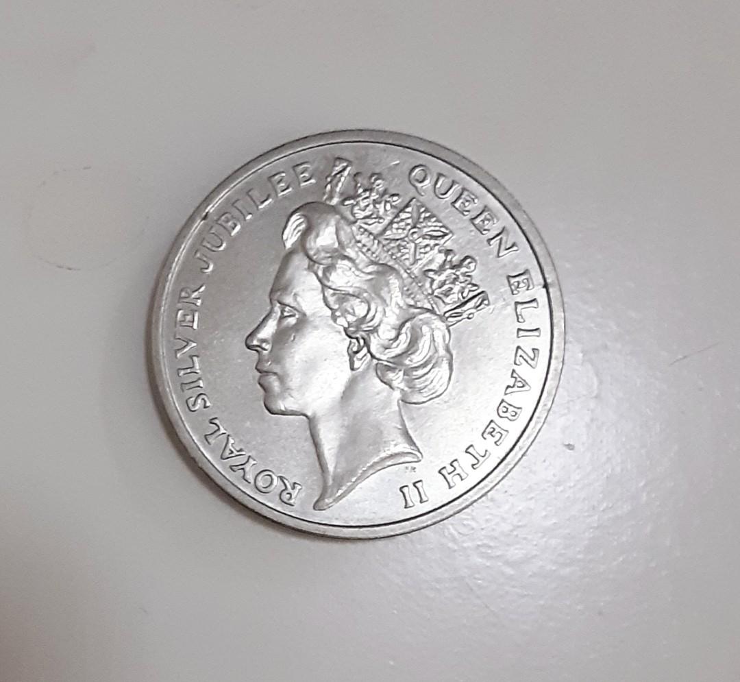 英女皇伊利沙伯二世女皇登基25年銀禧紀念幣1952-1977, 興趣及遊戲, 收藏品及紀念品, 錢幣- Carousell