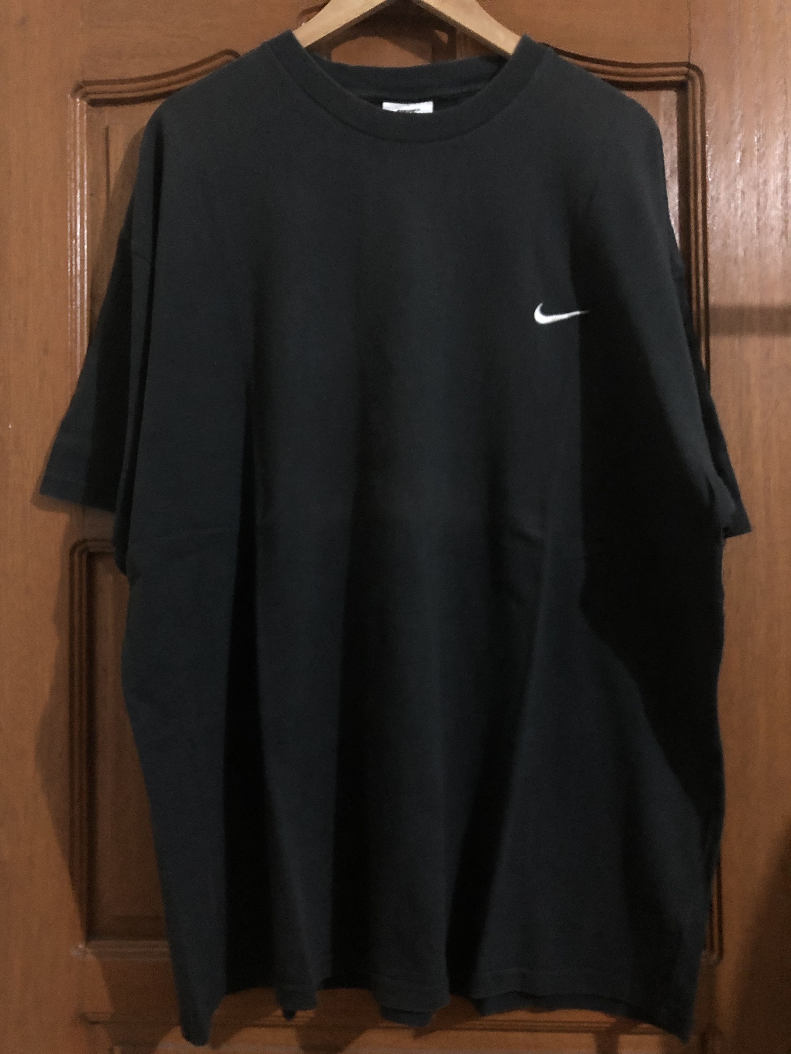 Nike side swoosh t shirt Clearance