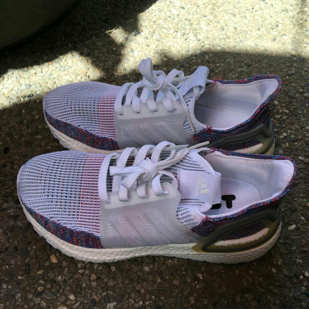 Ultra boost 2019 deals white multicolor