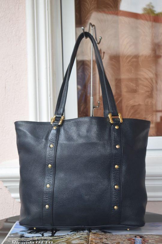 AUTHENTIC Metrocity Quilt Leather Tote Shoulder Bag