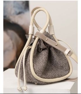 (Category: ) located in . Submitted by onethousanddoves (Listing ID 1112712187, Image 1). Description: .