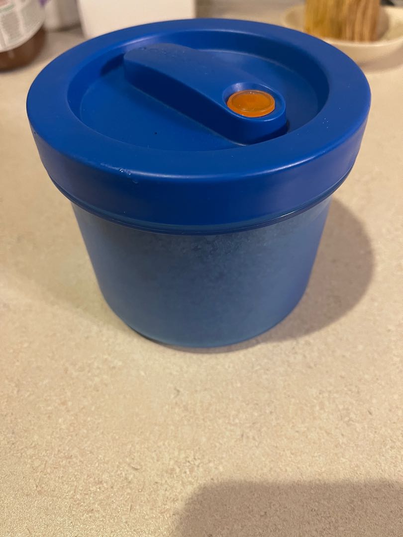 Camping food container, Furniture & Home Living, Kitchenware