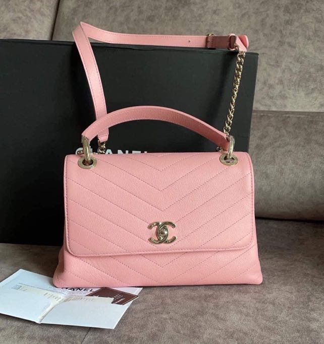 Chanel chevron online chic