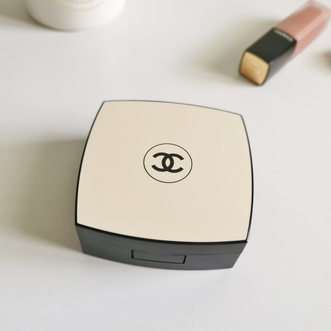 Chanel Les Beiges Healthy Glow Gel Touch Cushion Foundation, Beauty & Personal  Care, Face, Makeup on Carousell