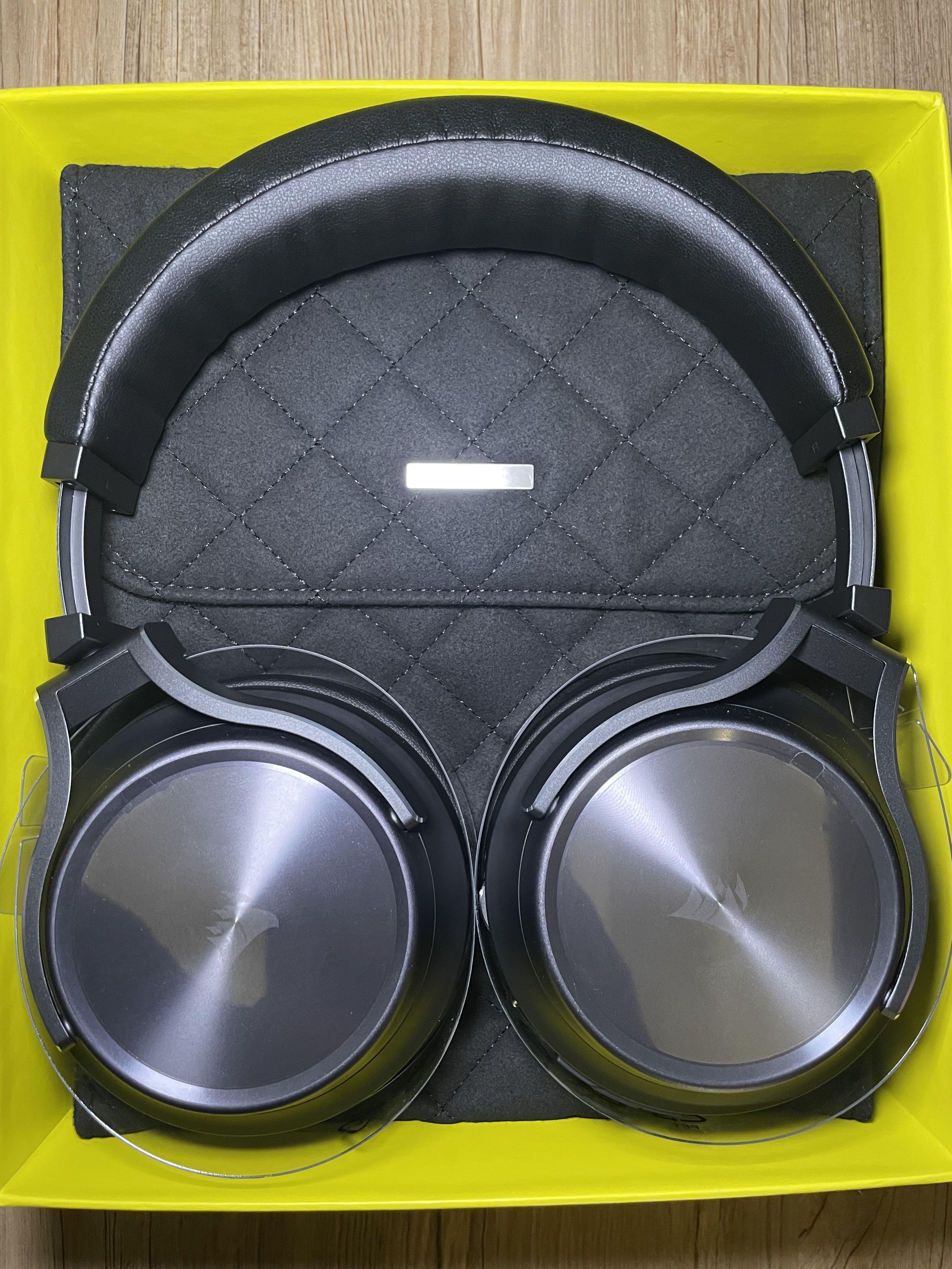 CORSAIR VIRTUOSO RGB Wireless XT HEADPHONE Audio Headphones