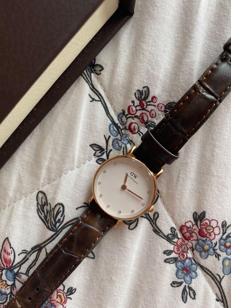 Daniel Wellington DW00100061 Classy York Watch Women s Fashion