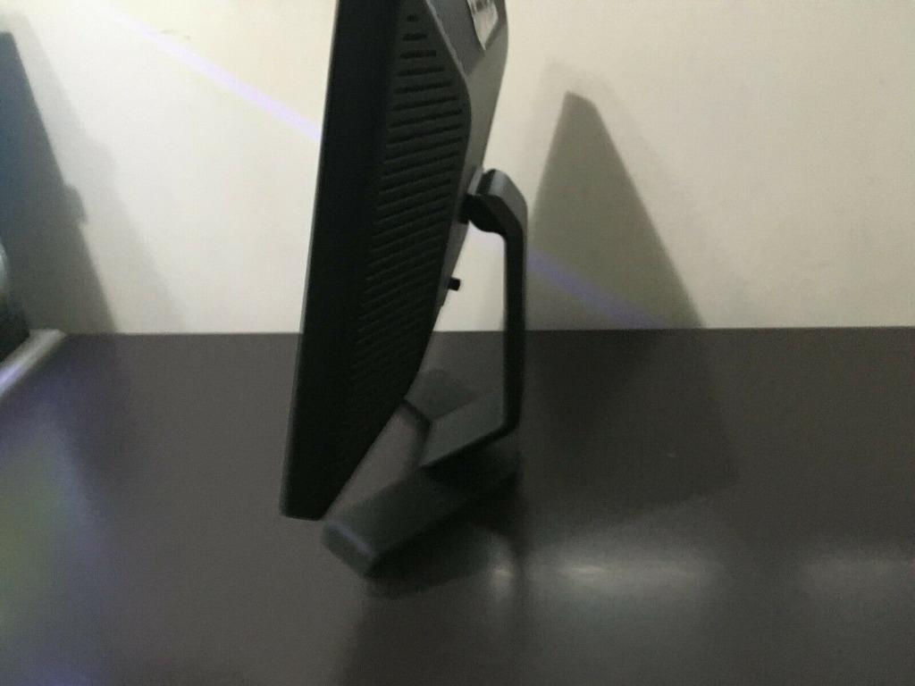 Dell Monitor 17" model rev A03, Computers & Tech, Parts & Accessories