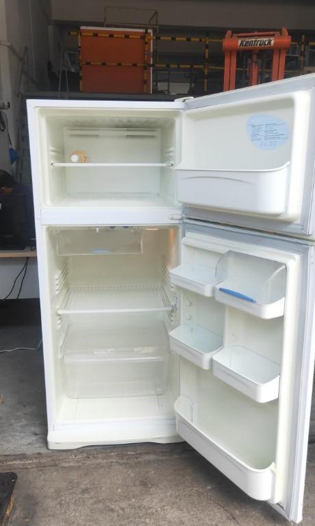 Kelvinator Opal Fridge Freezer for sale 150 each