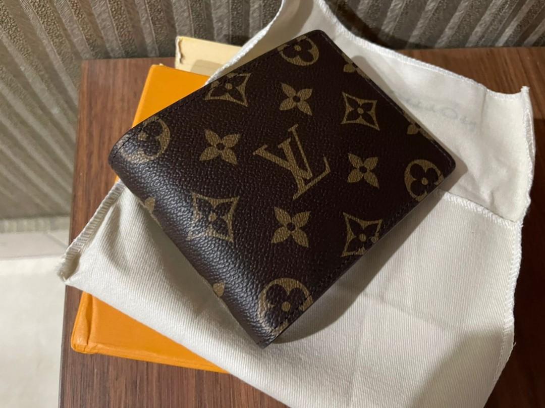 Louis Vuitton Card Holder LV, Luxury, Bags & Wallets on Carousell