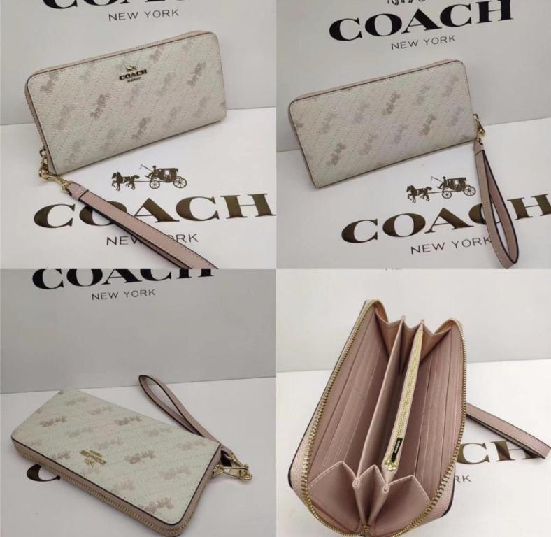 Authentic💯 Coach Heart Coin Purse, Luxury, Bags & Wallets on Carousell