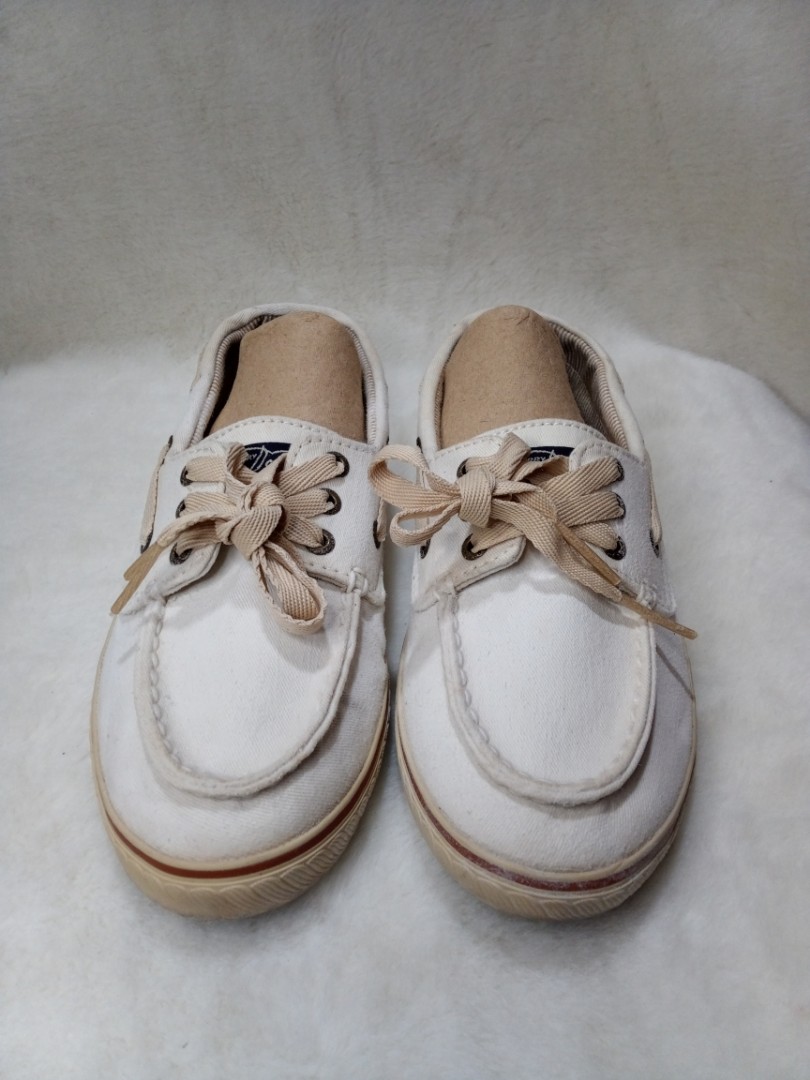 sperry off white