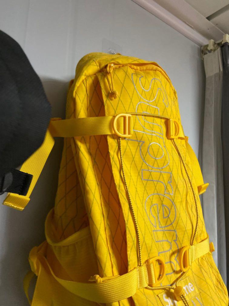 Supreme backpack deals fw18 yellow