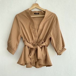 (Category: ) located in . Submitted by lovedbyniaa (Listing ID 1112729105, Image 1). Description: .