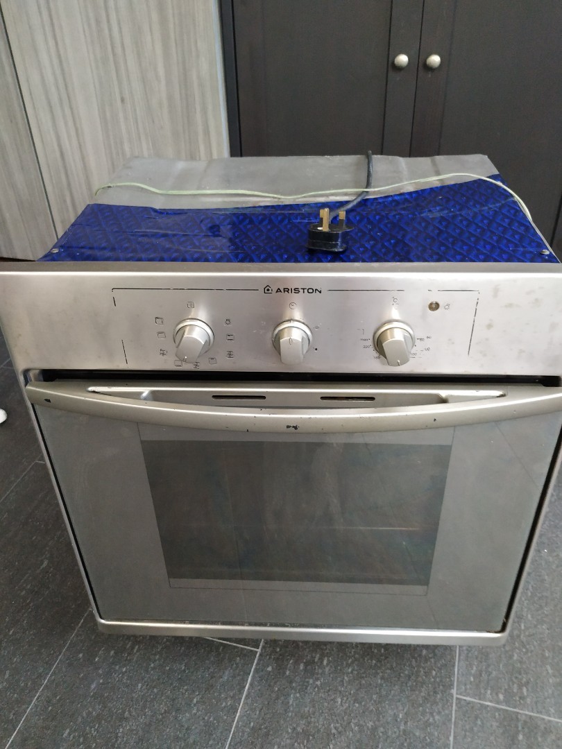Ariston builtin oven, Furniture & Home Living, Bathroom & Kitchen