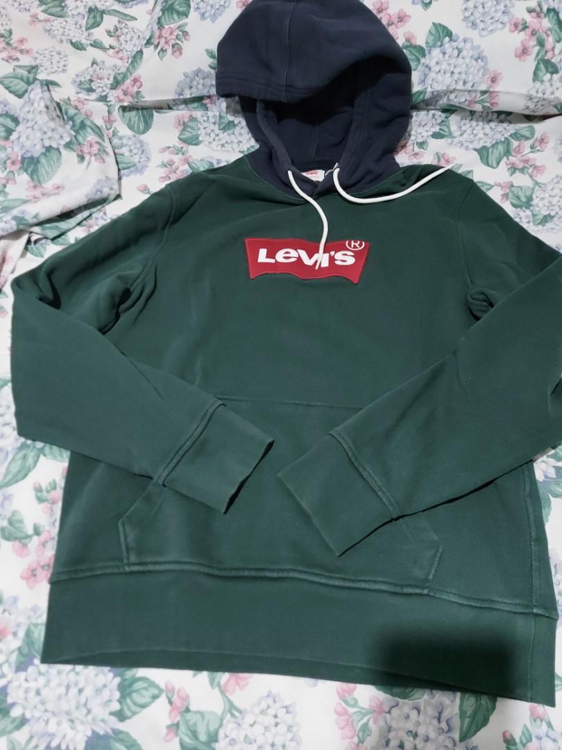 Authentic Hoodie Levi's Green Jacket, Men's Fashion, Coats, Jackets and  Outerwear on Carousell