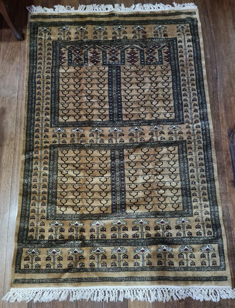 Authentic Jaipur Rug (Category: Carpets, Mats & Flooring) located in Quezon City. Submitted by secondthemotion (Listing ID 1112907356, Image 2). Description: 100% wool hand knotted area rug. Size 4ft×6ft Stylized tree design. Bought in Jaipur, India. Totally unused. Price php 40k + shipping (to be shouldered by buyer) *All sales are final..