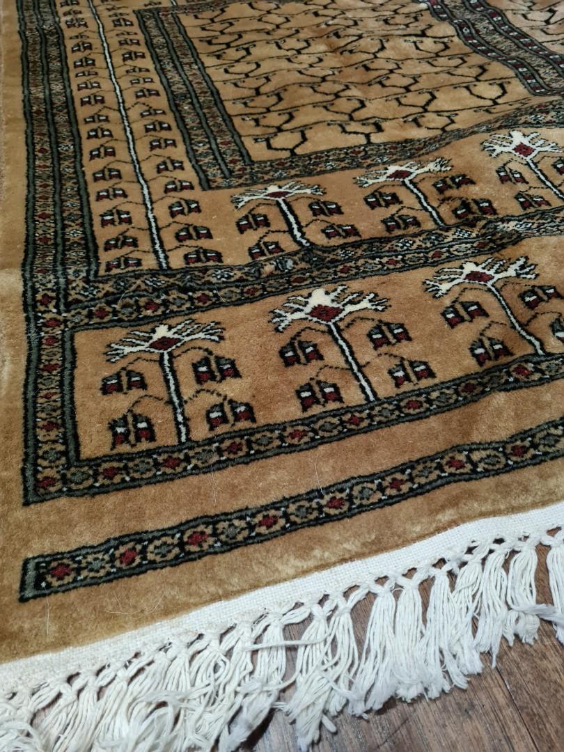 Authentic Jaipur Rug (Category: Carpets, Mats & Flooring) located in Quezon City. Submitted by secondthemotion (Listing ID 1112907356, Image 3). Description: 100% wool hand knotted area rug. Size 4ft×6ft Stylized tree design. Bought in Jaipur, India. Totally unused. Price php 40k + shipping (to be shouldered by buyer) *All sales are final..
